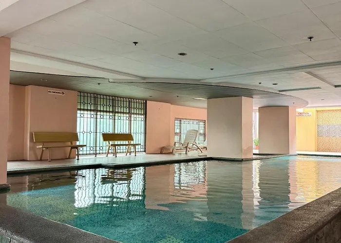 2 Bedroom With Paid Parking Near Us Embassy, Slec, Robinsons Apartment *