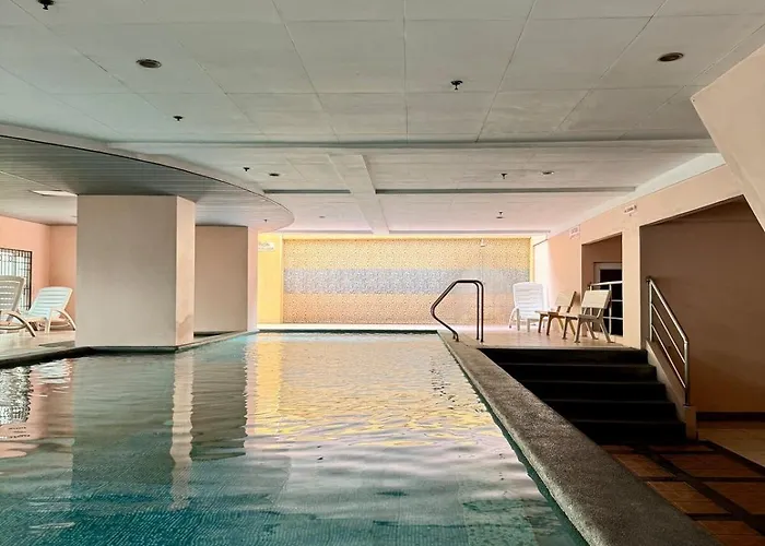 Apartment 2 Bedroom With Paid Parking Near Us Embassy, Slec, Robinsons Manila